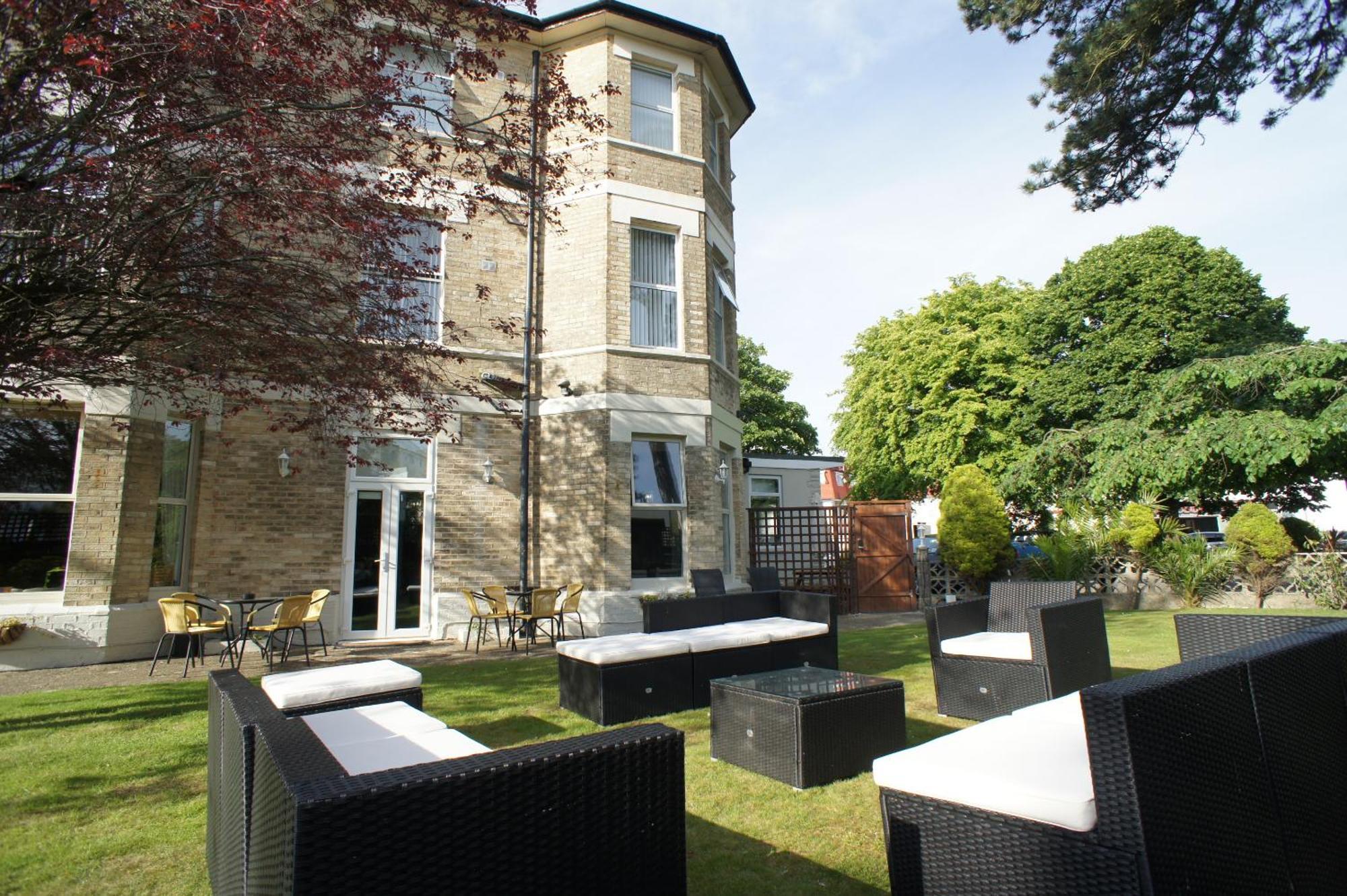 Applewood Hotel Bournemouth Exterior photo
